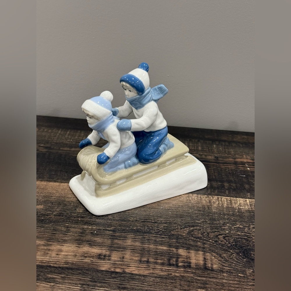 Figurine Sled Ride Children Paul Sebastian 1992 Porcelana De Cuernavaca Mexico